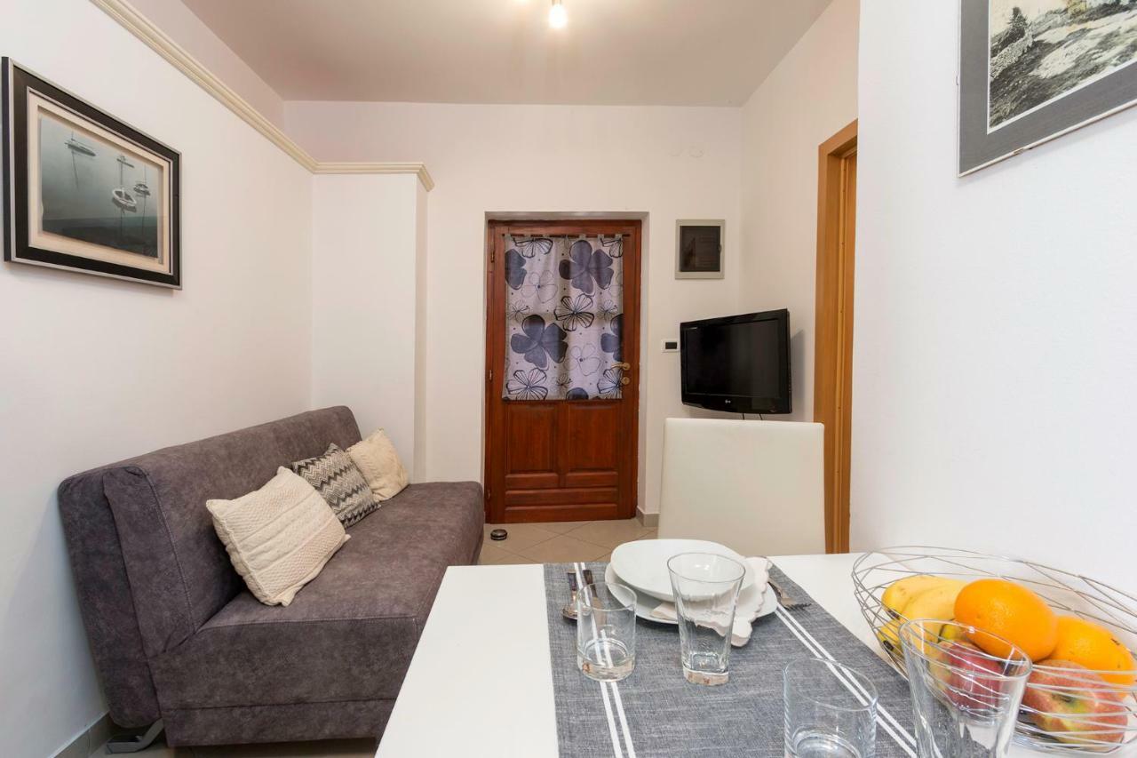 Meri Apartment *